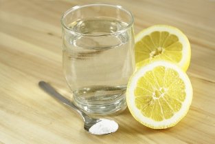 ūdens ar citronu